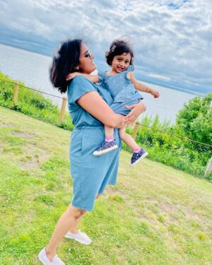 Iswarya Prabakar Instagram - Many of you (actually all of you) guessed it right 😁
We are coming to India after 5 years ✨
Over the years My life has changed upside down & inside out and I believe so is my favorite city Chennai ☀️ 
Kalki can’t wait to come & meet all my friends & family 🥰
•••••••
This 4 slides of pics⬅️➡️
4 more WEEKS until we COME ❤️
.
All of you who had pinged me for #collaboration & #meetup pls get back in touch… bcz NOW is the TIME 🎉🇮🇳🙌🏼
#usatoindia #cominghome #mycity #babys1stinternationaltrip #kalki #kp #pk #ipk #momanddaughter #allsmiles #travelbuddies