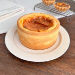 Ito Ohno Instagram - カスタードタルト🥧 浅いタルト型ではなく深底で焼いてみたけれど、 食べすぎてしまってます😵‍💫 #カスタードタルト #フラン #flanpatissier #手作りお菓子
