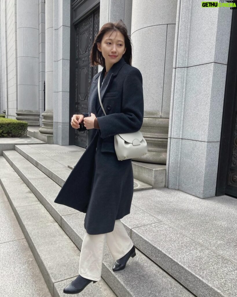 Ito Ohno Instagram - おでかけ👾 #前髪つくりました ♡ coat @beautifulpeople_officialsite bag @polene_paris Merci！polene_paris