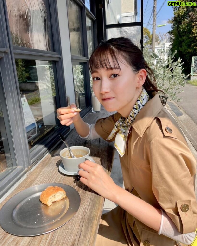 Ito Ohno Instagram - BAILA6月号にてパン屋巡りしてきました。ぜひチェックしてください☺️ @baila_magazine