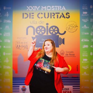 Itziar Castro Instagram - Lo que pasa en Noia no se queda en Galicia 🐙🔥 

Así fue la presentación de nuestro corto “L@ Cita” en la @mostracurtasnoia 

Grazas siempre @alfaiaproduccion 

#lacitacorto #lacita #noia #queimada #galicia #galiciacalidade #festival #corto #cortometraje #itziar #itziarcastro #itziarcastrovisavis #shorfilm #womendirectors #womenfilmmakers #mujerdirectora #queer #queercinema #lgtb #lgtbi #lgtbiq #lgbt #lgbtqia #lesbianlove #womenfilm #comediaromantica #romanticfilm #romanticcomedy #igualdad #diversidad
