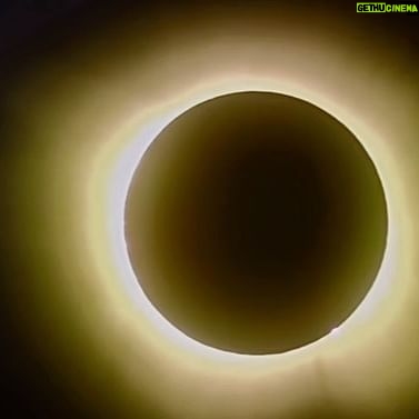 Iva Domingues Instagram - 1 minuto de Eclipse Solar Total ! Não sei porquê… mas acabei a chorar A natureza é estrondosamente bela 🥹♥️ 8/04/2024 credits @nasa