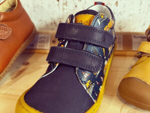 Ivana Korolová Instagram - SOUTĚŽ!!!😍
Jakou značku Barefoot bot máte rádi??👟🥿👞 
To je otázka, na kterou když mi odpovíte do komentáře pod příspěvek do neděle a budete k tomu sledovat profil @bosy_bod , tak můžete vyhrát poukaz na boty v hodnotě 1000,-.🤗😍 
Tenhle obchod je moje srdcovka…
Takže jsem fakt ráda, že vás můžu taky trochu potěšit.😊 
Jo prosim vás, ja fotila dětský boty, páč většinou jdu pro ně, ale můžete si poukaz využít na cokoliv. 
#barefoot #soutez #boty #bosybod