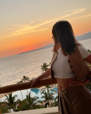 Ivana Baquero Instagram - 🌅