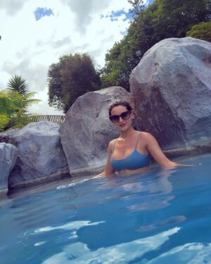 Ivana Baquero Instagram - Back in Aotearoa 💙🌀