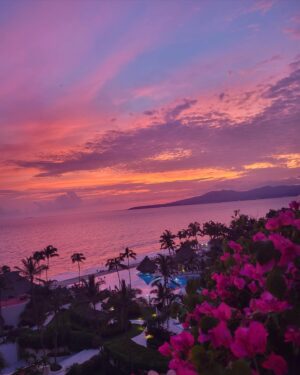 Ivana Baquero Instagram - Nayarit files 📷 

What a wonderful and relaxing time at @grandvelasnay 🩵 
From the superb food and drinks, to the best staff, amazing activities, warm ocean water and purple sunsets... an unbeatable holiday!

#myvelasexperience #summer #holiday #mexico #rivieranayarit #puertovallarta