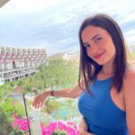 Ivana Baquero Instagram - Traveling or staying home for the holiday season? ✈️🏠🥂