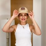 Ivana Surovcová Instagram – Vyzbrojená na LETO👒☀️
Malá inšpirácia na  pokrývky hlavy.

#summerhats #buckethat #fedora #summerinspiration #summercaps