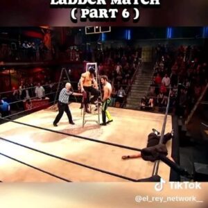 Ivelisse Vélez Instagram - #ThrowbackThursday ⏪️
#LuchaUnderground
Fun (or not so fun) Fact: The wrong ladder was grabbed to put in the center to get the Titles, there was a taller one 
🪜🏆🏆🏆
The one placed in the center was too short, especially for me, 😆
My height   broken limb  wrong ladder = delay & improv 🤷‍♀️😆
I had a anxiety attack up there cause I had to trust the ones holding the ladder, or that the ladder wouldnt fall over when no one was holding, I was stuck up there for a while,  I didn't want to end up breaking my other ankle 🤷‍♀️, I Just couldn't wrap my brain around how on earth the wrong ladder was grabbed 😆