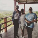 Ivonne Coll Instagram - Horas antes del apagon, disfrutando en Juncos con mi hermana Millie y nuestra querida amiga/hermana Wanda Ortiz. #apagonportóslaos #PuertoRico #baddeal#LUMA #privateenergycompany #rippoff#otrotumbe