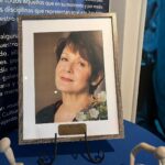Ivonne Coll Instagram - Recibí un homenaje en mi pueblo de Fajardo Puerto Rico, donde se ha creado un museo de las artes. Se llama Casa Cultural Joaquin Mouliert, donde también están mis retratos y las de muchos otros artistas prominentes kariduros. El honorable alcalde José Anibal Meléndez Mendez me otorgó una bella canasta de flores junto a otros obsequios otorgados por otros miembros del pueblo hacia mi. Me encontré con Anita Ferrero, quien está conmigo en la primera foto. Yo llevé la fotografía de cuando ambas teníamos un año y medio en casa de titi Panchita en Fajardo posando yo en mi culero y mi flor de amapola en la cabeza y ella con su pañuelo español. Me galardonaron con fotos y placas de reconocimiento y con flores vivas como gardenias y orquídeas, ya las cuales ya replanté! En el evento se encontraba también Paquitin, con quien me di mi primer beso de niña y mis primas postizas de pueblo, Lizzy y Madeleine Hones. Fue un placer encontrarme con la primera dama del pueblo, la querida madre del alcalde. Y fue un honor que el niño de 10 años estudiante de arte, Joel Flores Candelario, me obsequiara con una de sus obras hecha para mi, la cual enmarcaré muy pronto. Al final me pusieron la música de "Una Chica Llamada Ivonne Coll", mi tema musical de mi programa de televisión de los años 70 porque me he dado cuenta que nunca dejaré de ser la chica tropical para esa generación de antes, aunque para la de ahora sea Abuela. #puertorico #myhometownpayshomagetome #Fajardo