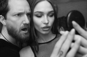 Ivy Levan Instagram - Friends who check their eyeliner together... @tyliner