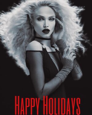 Ivy Levan Instagram - She had to. Hope you have a warm and bright tight and delightful holiday. Spread that love like butter. 🎁
