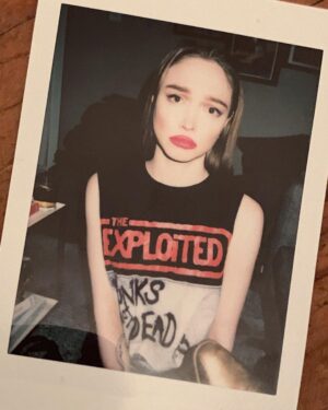 Ivy Levan Instagram - 🐙
