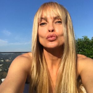 Izabella Scorupco Thumbnail - 9.6K Likes - Top Liked Instagram Posts and Photos