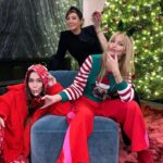 Izabella Scorupco Instagram - Santa’s slayyy ❤️ Happy Holidays lovies wherever you are 🎄💋🎄