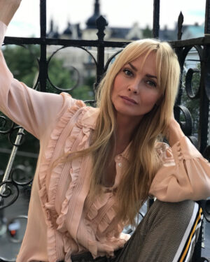 Izabella Scorupco Thumbnail - 8.9K Likes - Top Liked Instagram Posts and Photos