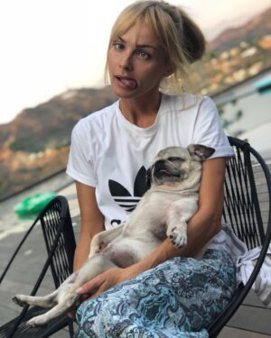 Izabella Scorupco Thumbnail - 9.5K Likes - Top Liked Instagram Posts and Photos