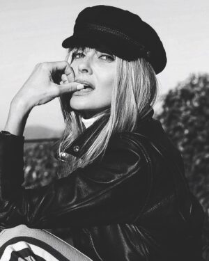 Izabella Scorupco Thumbnail - 7.5K Likes - Top Liked Instagram Posts and Photos