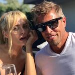 Izabella Scorupco Instagram - You always making me feel like I own the world, so empowered, like a Queen. As if I’m entitled to anything and everything. You make me feel.., you make me feel like a natural woman...🎶🇮🇴♥️ #internationalwomensday