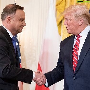 Izabella Scorupco Instagram - I have always been proud of my Polish heritage. Polish people are incredibly loyal, generous and accepting - especially because we know what it means historically to be oppressed. But what is happening in Poland right now is not the country I know. The recent re-election of Andrzej Duda (by slim majority) reflects an attack on human rights. Duda is known for his homophobic remarks, even stating that “LGBT are not people; they are an ideology.” About a third of the country has now advocated for “LGBT-free” zones. It breaks my heart that in my hometown of Białystok, anti-LGBT protestors threw bricks, stones and fireworks at innocent marchers. BBC News even reported that Poland has been called the worst country in the EU for LGBT people. Please everyone we need to make noise, inform others and work together to protect LGBT rights. Click the link in my bio (lgbtqpl.carrd.co) for more info and ways to help 🇵🇱❤️ #poland #demokracja