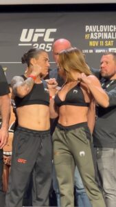 Jéssica Andrade Instagram - Ranked strawweights Jessica Andrade and Mackenzie Dern face off before #UFC295