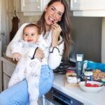 Júlia Belard Instagram - Dia de vir às compras da semana, é dia de Pingo Doce! Um dos nossos programas preferidos é ir às compras em família ☺️ Todos gostamos, especialmente as crianças! O Pingo Doce é a nossa escolha porque além dos nossos favoritos encontramos sempre novidades que surpreendem, como estas iguarias 😍 Os crocantes de lula com esta maionese de trufa, são obrigatórios! A juntar a um queijinho de azeitão e um sorbet de morango, perdição! 🙈 #IguariasPingoDoce #PingoDoce #NovidadesPingoDoce #Pub @pingodoce