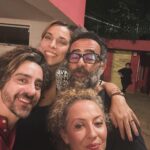 Júlia Rabello Instagram - Mais temporadas da série MAL ME QUER chegando em breve! Foi lindo, muito amor e já com saudades de todos! ♥️ em breve na @warnerchannelbrasil . Ficou muuuito legal! @boutiquefilmes