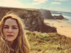 Jacinda Barrett Instagram - Cornwall, You had me at 300 miles of costal path. Now stop already #Cornwall #UK #stunna