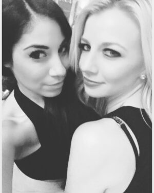 Jackie Ibarra Instagram - Night out with @staceynoelyn! 👸🏻👸🏼