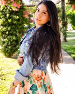 Jackie Ibarra Instagram - Hi guys! 😘 My best friend @brittany_morgan129 just started her new jewelry line @haydenbjewelry! I’m wearing her 14k Gold Matte Bead Hoops! Check out her collection at haydenbjewelry.com and use my code JACKIE15 to get 15% off your purchase and free shipping! Love you all! Happy Sunday! ♥️
