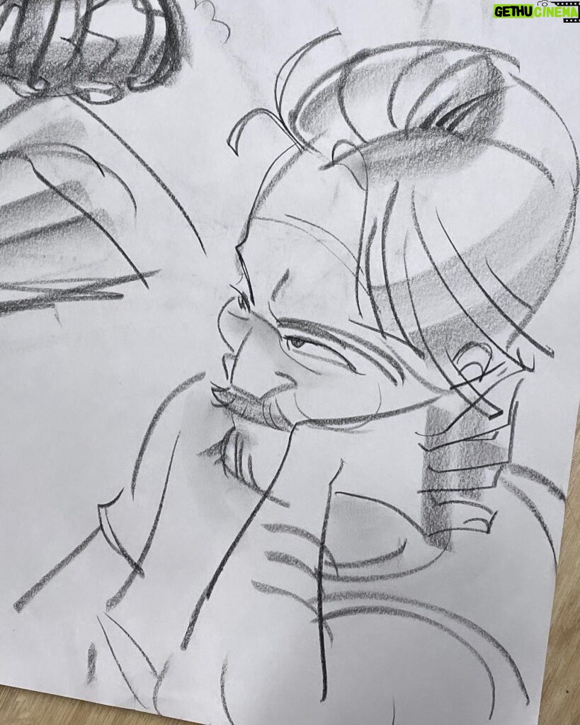 Jackie Droujko Instagram - Usually I lose interest in 15 minute poses near the end of life drawing. So I draw some people around the room. #characterdesign