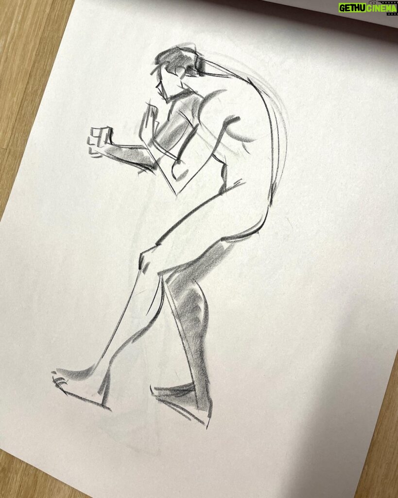 Jackie Droujko Instagram - I’ve been doing a lot of life drawing over the past year. It’s really cool to see steady improvement, and really nice to stick to a hobby. :) #figuredrawing #lifedrawing