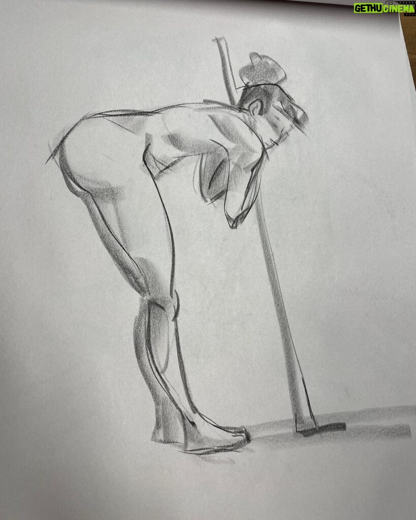Jackie Droujko Instagram - I’ve been doing a lot of life drawing over the past year. It’s really cool to see steady improvement, and really nice to stick to a hobby. :) #figuredrawing #lifedrawing