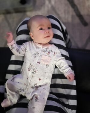 Jaclyn Glenn Instagram - Every picture goes from baby Violet to baby me 💜 I think I made a little twin!