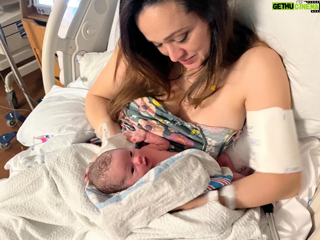 Jaclyn Glenn Instagram - Welcome to the world, baby Violet 💜 Your mommy, daddy & big brother all love you very much. Violet Adriana Frank Born 12-21-23 at 8:58PM 🍼 6lbs 9oz and 20 3/4 in long! The induction process made labor longer than with Asher, but it was a wonderful experience. Dr broke my water in the morning & shortly followed with Pitocin. Once contractions were bad enough I got my epidural 🙏🏻 and all was easy. Hours later I felt a lot of pressure and asked a nurse to check on me - it was time. 3 easy pushes later and our family went from 3 to 4 💕. I already love her more than any words can say. So very thankful for where life has landed me 🥹