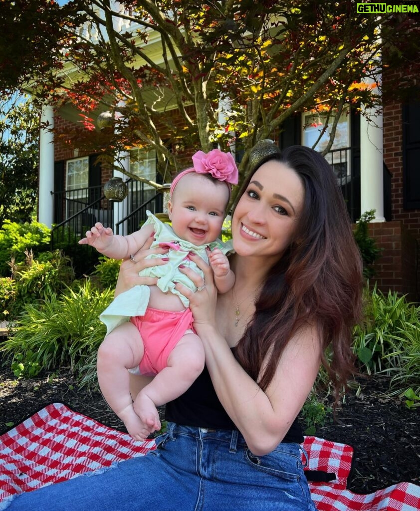 Jaclyn Glenn Instagram - Mother’s Day ♥️ I rarely get photos with the KIDS (omg I have 2), so I asked for my gift to be cute photos with them. I think it worked out- and I wasn’t sure it would haha. Hard to get them both smiling at the same time but separately was much easier 😂 Asher’s “angry face” is absolute perfection! The last pic is one he asked me to take after asking to hold her. I swear I didn’t cry! Love them more than ever & feel like the luckiest to be their mom 💖