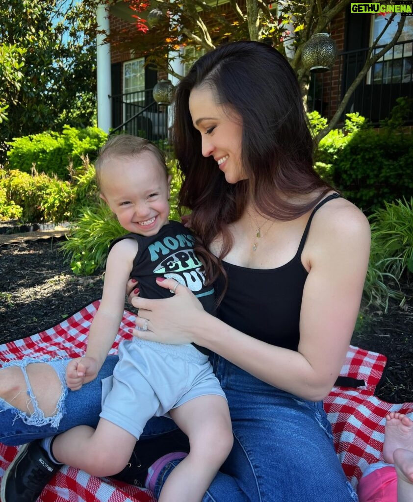 Jaclyn Glenn Instagram - Mother’s Day ♥️ I rarely get photos with the KIDS (omg I have 2), so I asked for my gift to be cute photos with them. I think it worked out- and I wasn’t sure it would haha. Hard to get them both smiling at the same time but separately was much easier 😂 Asher’s “angry face” is absolute perfection! The last pic is one he asked me to take after asking to hold her. I swear I didn’t cry! Love them more than ever & feel like the luckiest to be their mom 💖