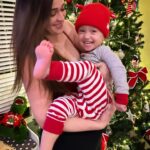 Jaclyn Glenn Instagram - First Christmas as a family of 4 ♥️🎄♥️