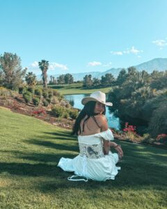 Jacqueline MacInnes Wood Instagram - Save a horse… 🤠