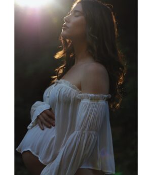Jacqueline MacInnes Wood Instagram - 🙏🏼 🤍🦋