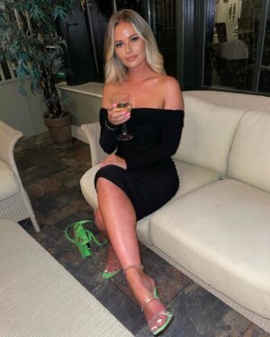 Jade Affleck Instagram - LBD🖤