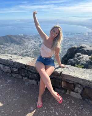 Jade Affleck Instagram - Table top mountain views⛰️🇿🇦
