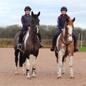 Jade Affleck Instagram - Such a lovely morning schooling round richmond with our friends🫶🏼 so excited to start getting out competing again on the big man😍🦄