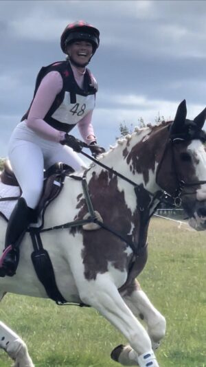 Jade Affleck Instagram - Fantastic result this morning eventing at Northallerton! Lovely 32.8 dressage, clear showjumping and clear cross country bagging us a 5th in a strong class of 78 riders! Absolutely over the moon with this little horse he tries his absolute heart out 💙 proudly supported by @omegaequine @alx_horseboxes @westleighssaddlery