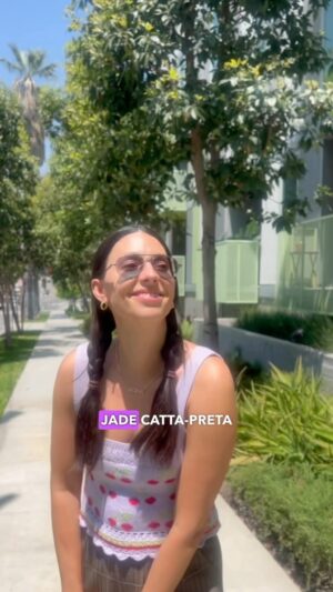 Jade Catta-Preta Instagram - PHILLY we’re coming for ya! JUNE 13th @punchlinephilly GET THE CHEESESTEAKS READY. Then we hit up BOSTON June 14th @artsatthearmory VEM BRASILEIROS then NYC we’ll be inside ya @bellhouseny June 16th BRING YOUR DADS. #gaytour #livestandupcomedy #jadecattapreta #billielee #thebighappytour
