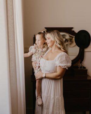Jade Mead Instagram - Me and my girls 🥰 @marli.and.lottie 

I think I was always destined to be a girl mama 🥹

I love these photos from our Mummy & Me photo shoot with the very talented @foxandwildling_photography at @foxandwildling_studios 📸

#girlmum #mydaughters #mummyandme #mummyandmephotoshoot