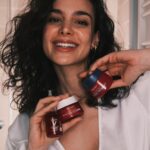 Jade Leboeuf Instagram - Quel est votre principal problème de peau? Pour ma part, ce sont les taches pigmentaires. Depuis un an et demi, j’utilise la gamme LIFTACTIV B3 de Vichy, et je viens de découvrir leur nouvelle Crème de Nuit LIFTACTIV B3 au Rétinol Pur, pour une peau renouvelée et un teint unifié dès le réveil. Vous pouvez retrouver toute la gamme en pharmacie et parapharmacie.