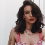 Jade Leboeuf Instagram - Flirting with fuchsia 🌷