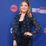Jaicy Elliot Instagram - To 400 more 🍾🍾🍾 Thank you @greysabc and @shondaland for this incredible evening . . . Hair by @nickichestnut 🤍 Makeup by @starmakerbeauty 🤍
